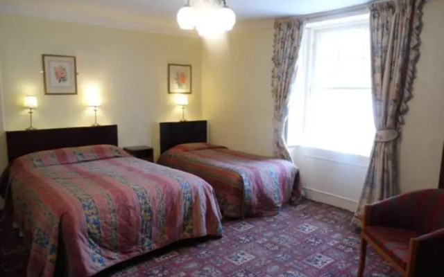 Averon House