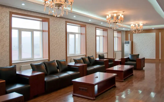 Fund Hotel