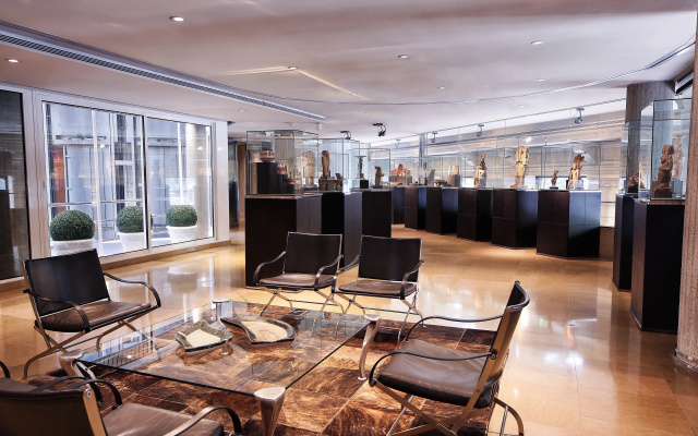 Claris  & Spa 5GL, a Small Luxury s of the World