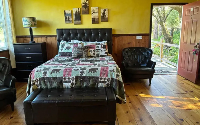 Sequoia Riverfront Cabins
