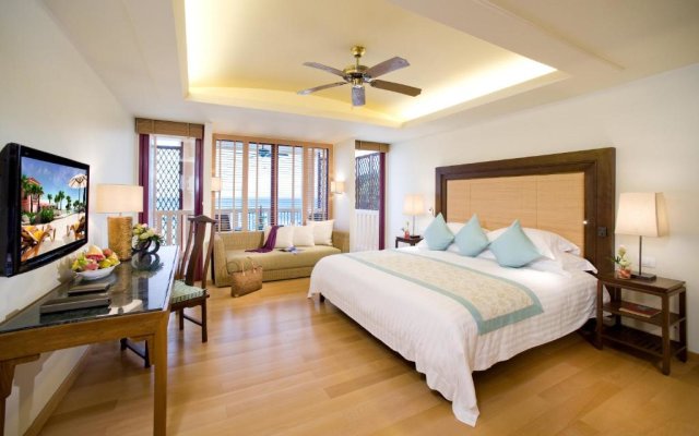 Отель Centara Grand Beach Resort Phuket 