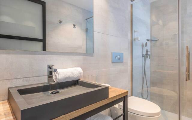 Kyrat Amarac Suites