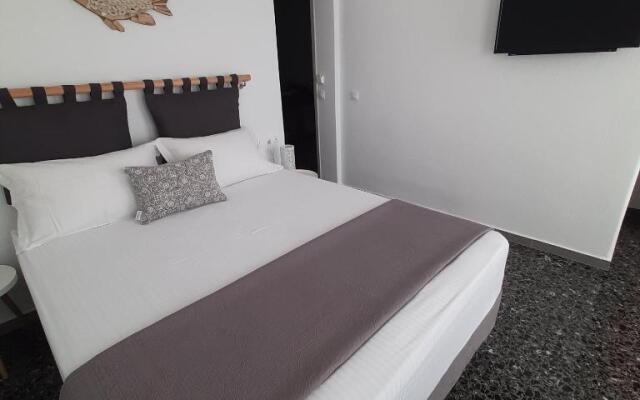 Flora Rooms & Apartments