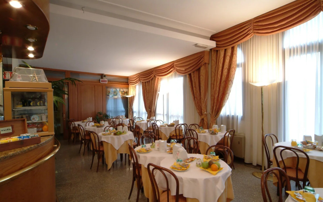 Donatello Hotel