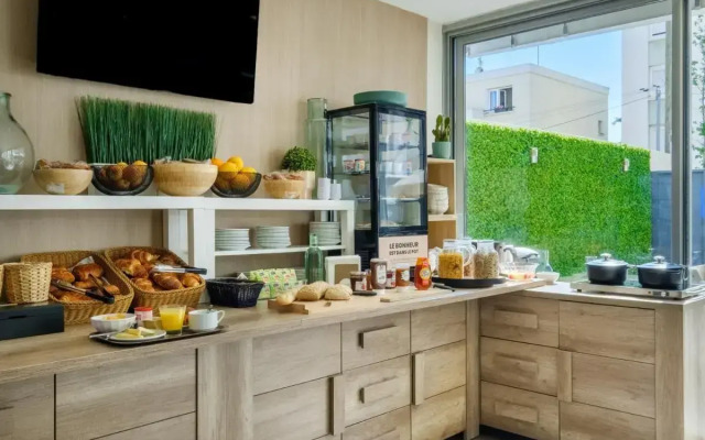 B&B HOTEL Antibes Juan-les-Pins