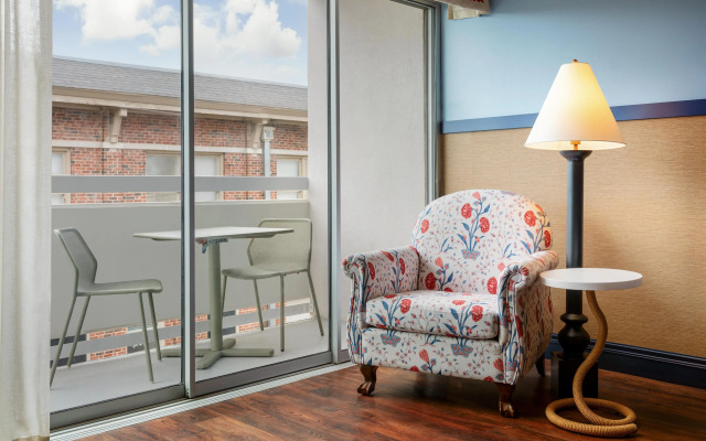 Graduate by Hilton Dallas