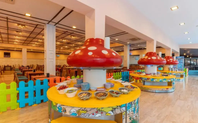 Отель Emelda Sun Club