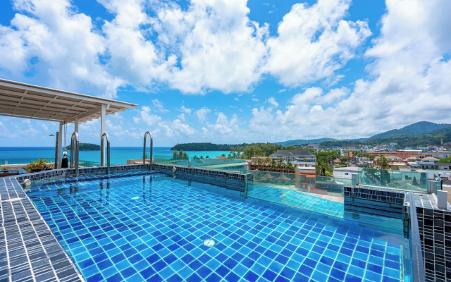 Kata Hill Sea View Hotel