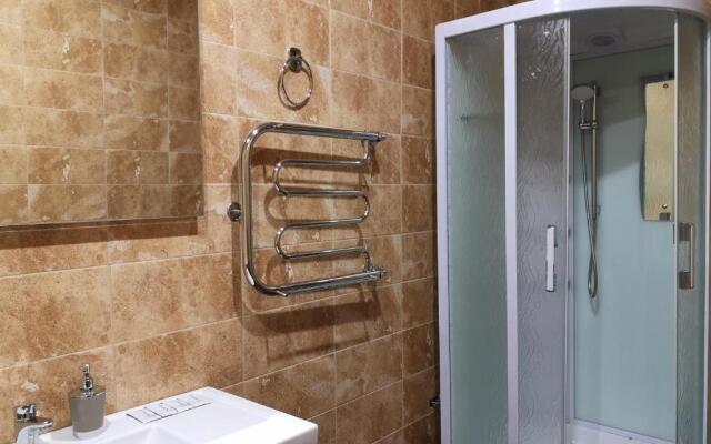 Almaz Hotel