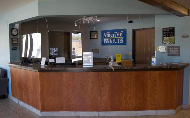 AmeriVu Inn & Suites