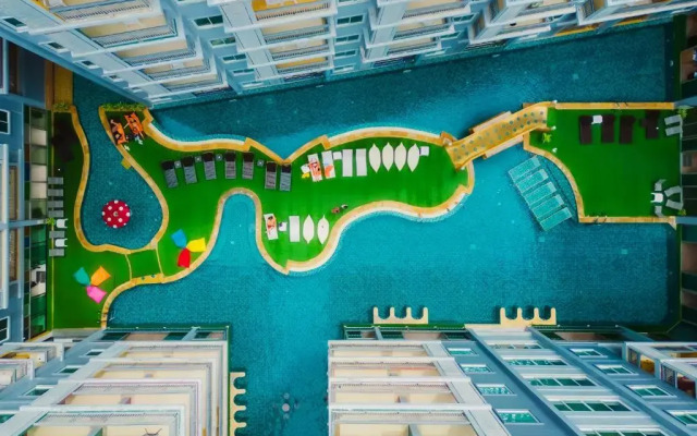 Elite Suites Patong Hotel