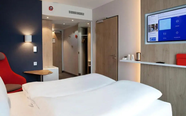 Holiday Inn Express Düsseldorf Airport by IHG