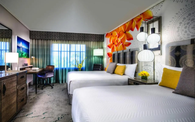 Loews Royal Pacific Resort at Universal Orlando
