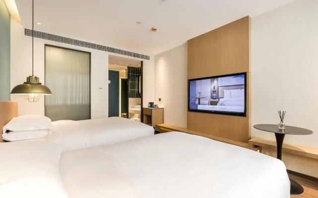 Jinglai Hotel (Shanghai Bund East Nanjing Road Pedestrian Street)