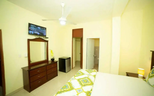 Enrique Hotel 