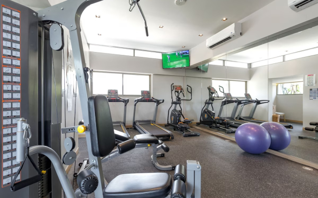 Journeyhub Phuket Patong Hotel