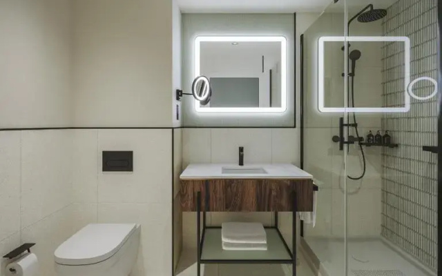 Le Meridien Paris Arc De Triomphe