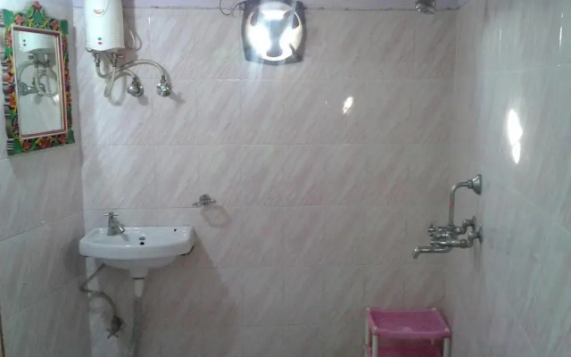 Kesher Paying Guest House