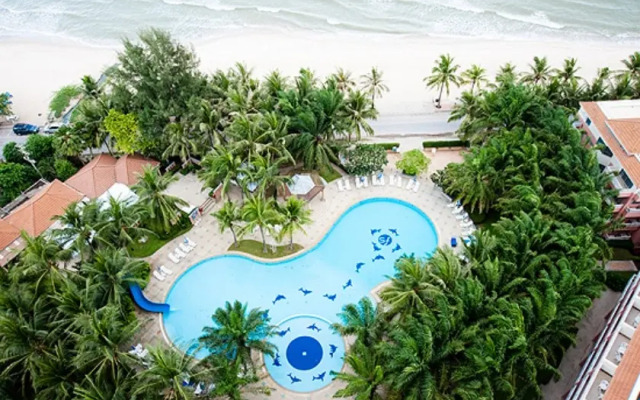 Spring Field Beach Resort