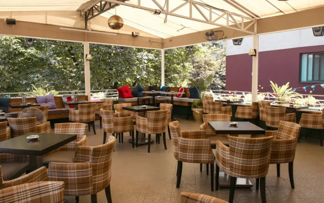 Eagle Hotel