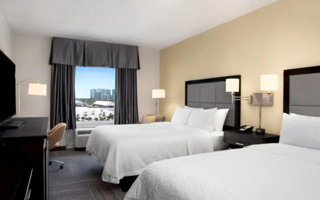Hampton Inn by Hilton Hallandale Beach Aventura