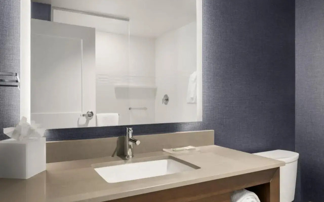 Residence Inn by Marriott Milwaukee Brookfield at Poplar Creek