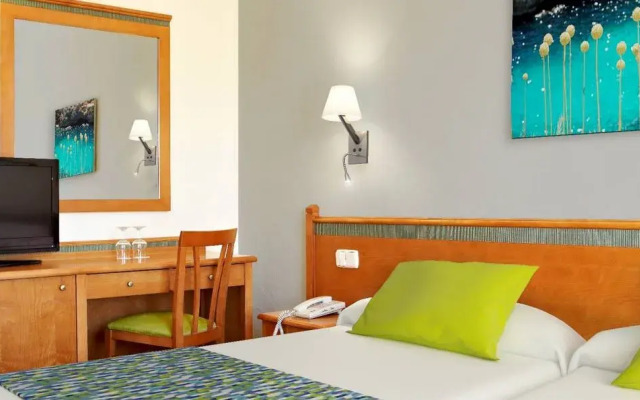 Universal Hotel Laguna