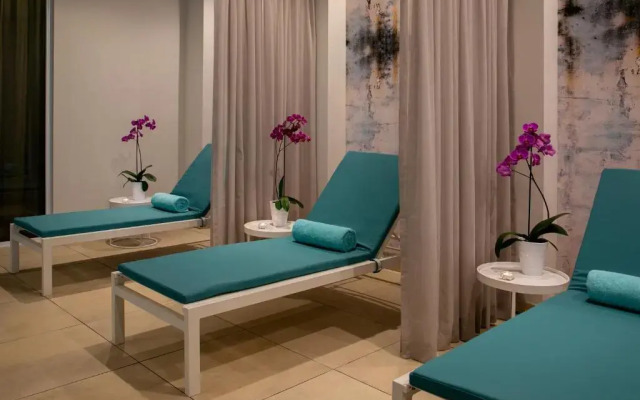 Vangelis Hotel & Suites