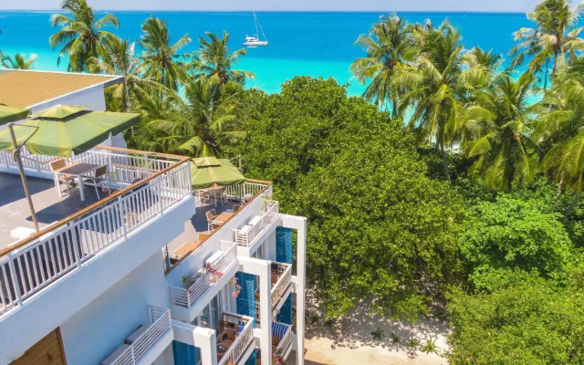 Dhiguveli Maldives Hotel