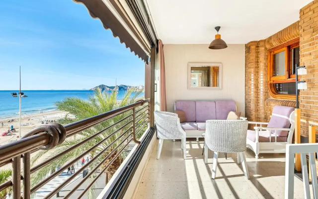 Las Arenas 1-C Apartments