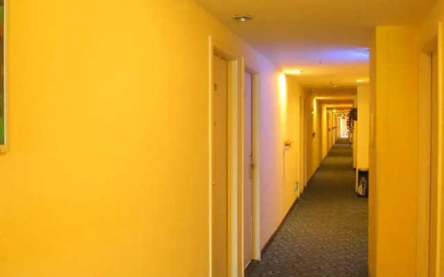 7 Days Inn Shanghai Songjiang New Town Subway Stat