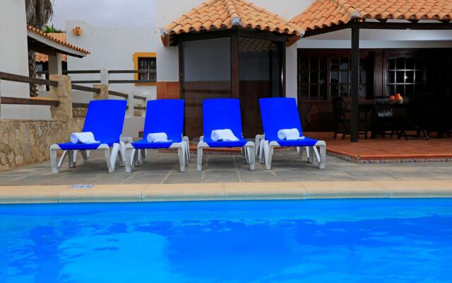 Vip Villas - Caleta Dorada