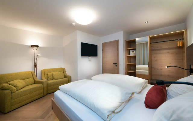 Harmls Aparthotel