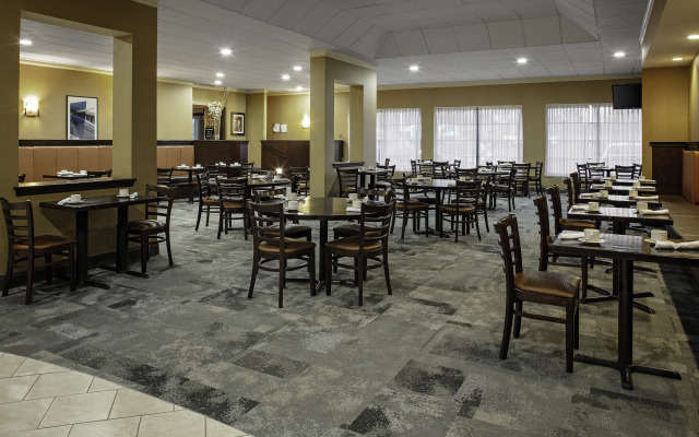 Holiday Inn Hotel & Suites Boston - Peabody by IHG