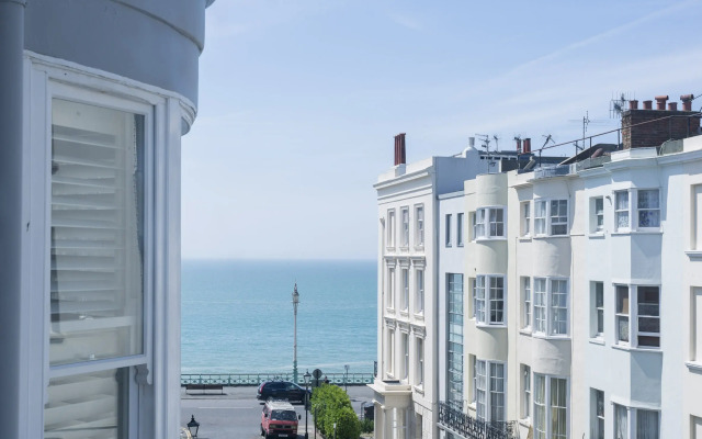 Brighton Marina House Hotel - B&B