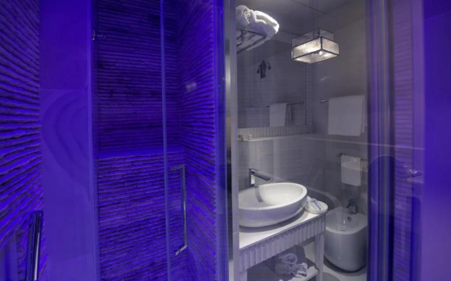 HT6 Hotel