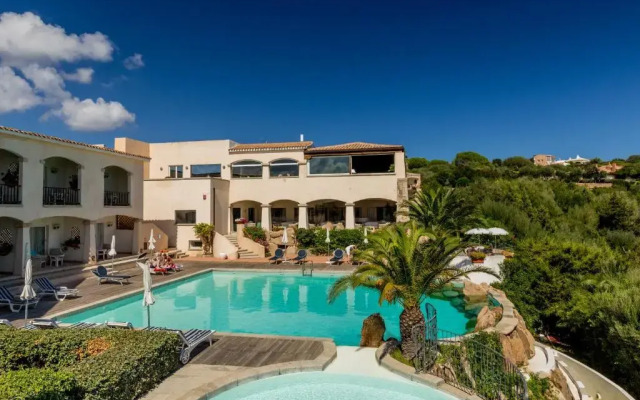 Hotel Petra Bianca