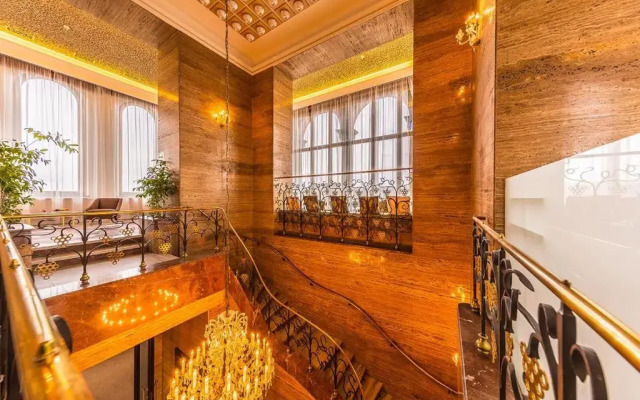 Grand Hotel International