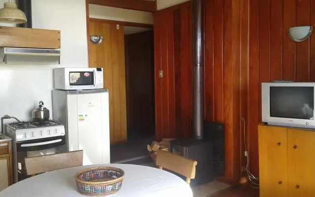 Los Alerces Hotel Cabañas Y Salones