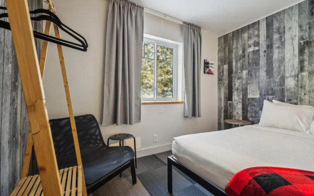 Хостел Manitonga