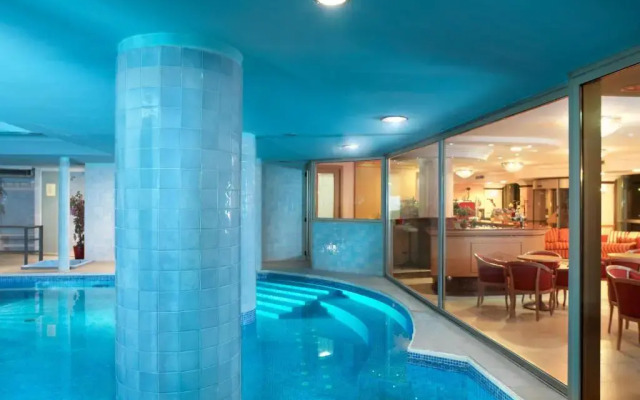 Hotel Mondial