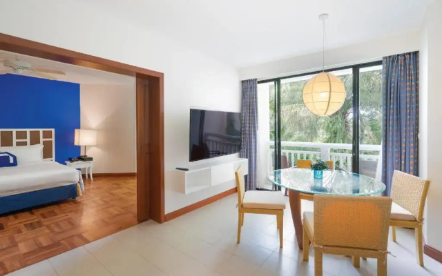 Homm Suites Laguna
