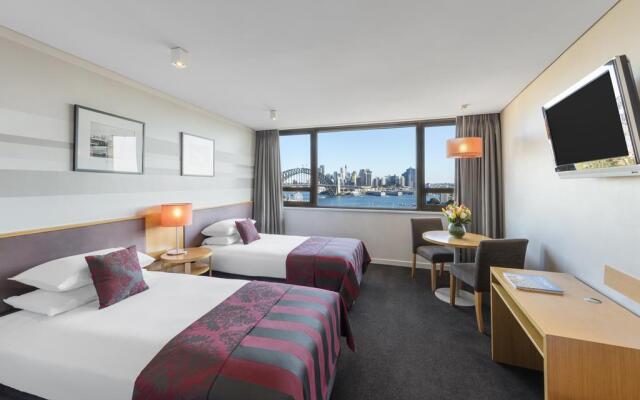 View Sydney ( North Sydney Harbourview Hotel)