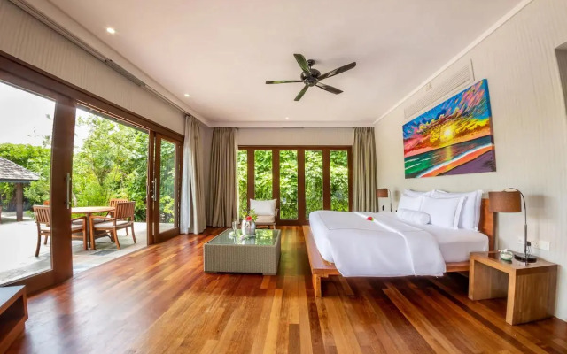 Hideaway Beach Resort & Spa