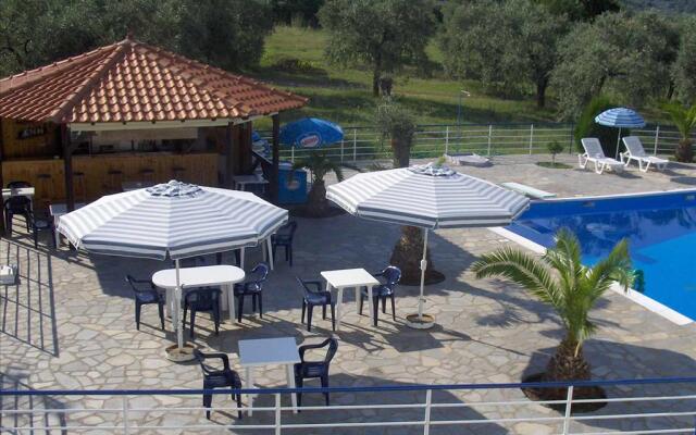 Отель Achillion