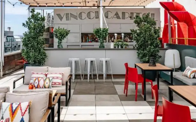 Vincci Capitol