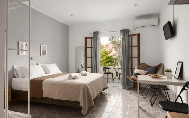 Marias Seaside Apartments