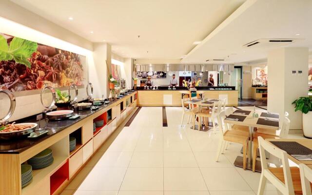 HARRIS Hotel Seminyak Bali