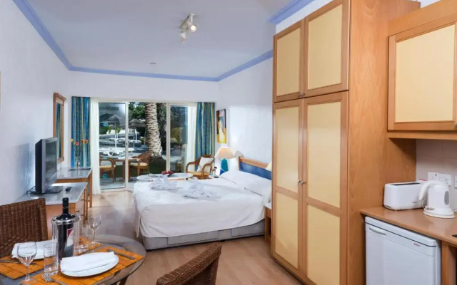 Paphos Gardens Holiday Resort