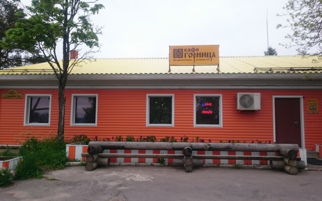 Dlinniy bereg Hotel